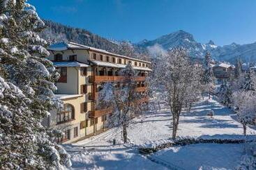 Hotel Villars Lodge