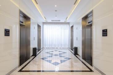 Travel Hub Hotel Kualanamu Airport