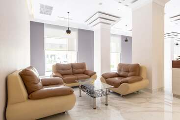 Travel Hub Hotel Kualanamu Airport