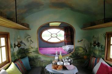 住宿加早餐 La Roulotte Des Grillots