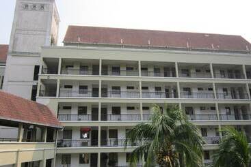 هتل Paradise Lagoon Apartment