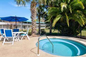 هتل Baymont By Wyndham Daytona Beach   Intl Speedway