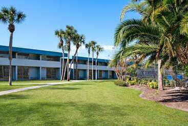 هتل Baymont By Wyndham Daytona Beach   Intl Speedway