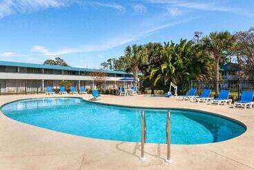 هتل Baymont By Wyndham Daytona Beach   Intl Speedway
