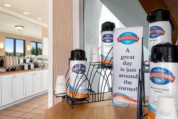 هتل Baymont By Wyndham Daytona Beach   Intl Speedway