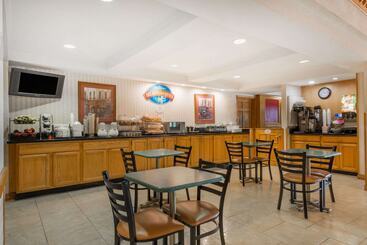 هتل Baymont By Wyndham Plainfield/ Indianapolis Arpt Area