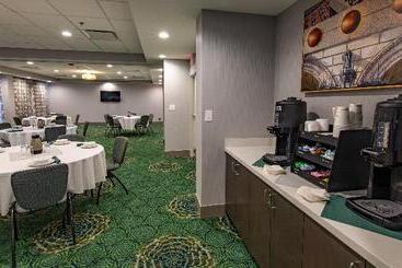 هتل Holiday Inn Knoxville N   Merchant Drive, An Ihg