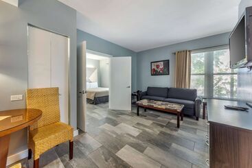 هتل La Flora By Luxurban, Trademark Collection By Wyndham