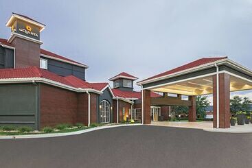 هتل La Quinta Inn & Suites By Wyndham Fort Worth City View