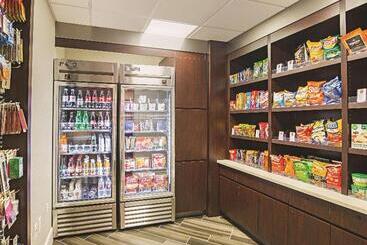 هتل La Quinta Inn & Suites By Wyndham Fort Worth City View
