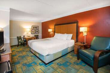 هتل La Quinta Inn By Wyndham Colorado Springs Garden Of The Gods