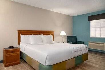 호텔 La Quinta Inn By Wyndham Columbus Airport Area
