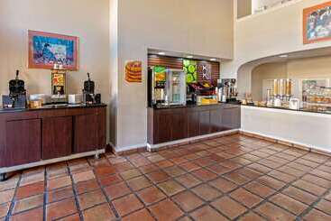 هتل La Quinta Inn By Wyndham Las Cruces Mesilla Valley