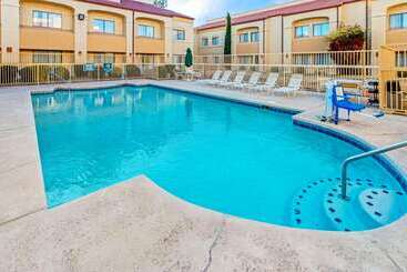 هتل La Quinta Inn By Wyndham Las Cruces Mesilla Valley
