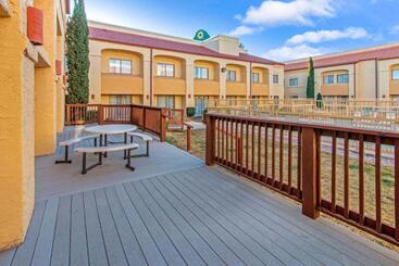 هتل La Quinta Inn By Wyndham Las Cruces Mesilla Valley