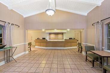 هتل Econo Lodge