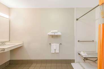 هتل Econo Lodge