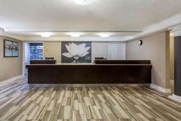 هتل La Quinta Inn By Wyndham Odessa