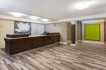 هتل La Quinta Inn By Wyndham Odessa