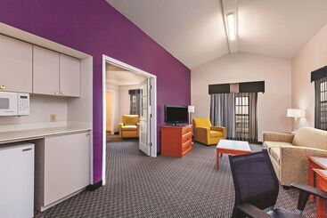 هتل La Quinta Inn By Wyndham Odessa