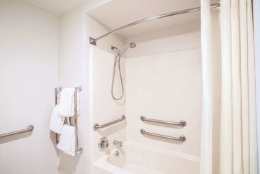 هتل La Quinta Inn By Wyndham Odessa