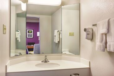 هتل La Quinta Inn By Wyndham Odessa