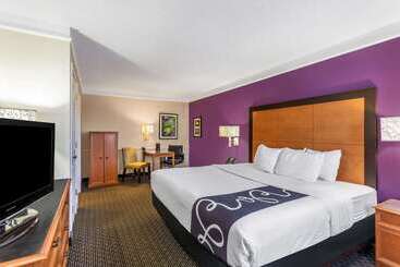 هتل La Quinta Inn By Wyndham Odessa
