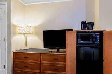 هتل La Quinta Inn By Wyndham Odessa