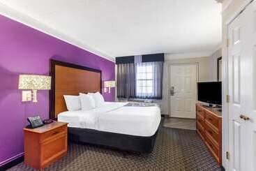 هتل La Quinta Inn By Wyndham Odessa