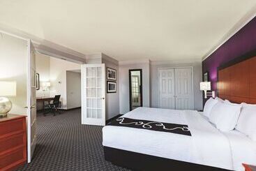 هتل La Quinta Inn By Wyndham Odessa