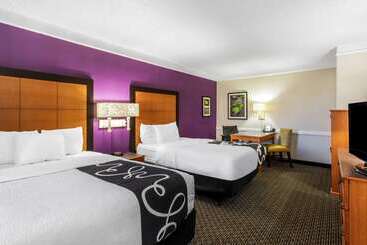 هتل La Quinta Inn By Wyndham Odessa