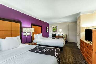 هتل La Quinta Inn By Wyndham Odessa