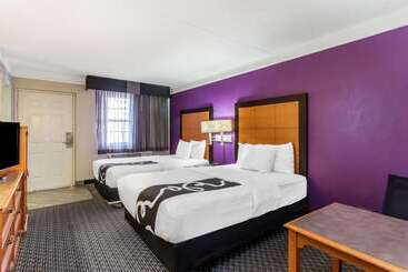 هتل La Quinta Inn By Wyndham Odessa