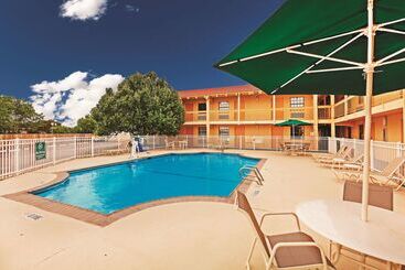 هتل La Quinta Inn By Wyndham Odessa