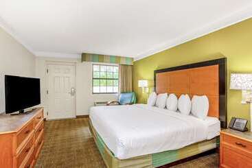 호텔 La Quinta Inn By Wyndham Orlando Airport West