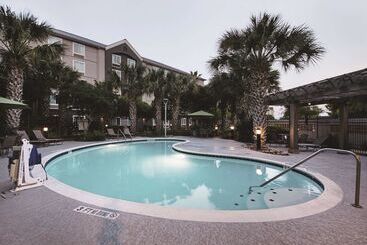هتل La Quinta By Wyndham Austin Airport