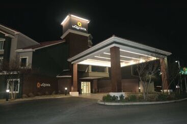 هتل La Quinta By Wyndham Austin Airport