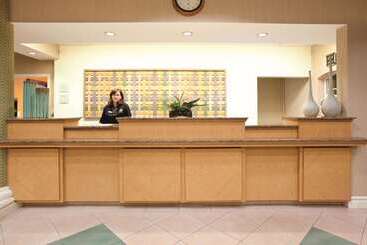 هتل La Quinta By Wyndham Colorado Springs South Airport