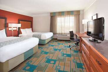 هتل La Quinta By Wyndham Colorado Springs South Airport