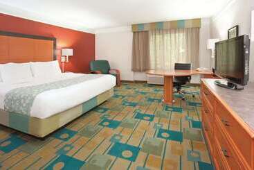 هتل La Quinta By Wyndham Colorado Springs South Airport
