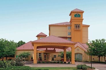 هتل La Quinta By Wyndham Colorado Springs South Airport