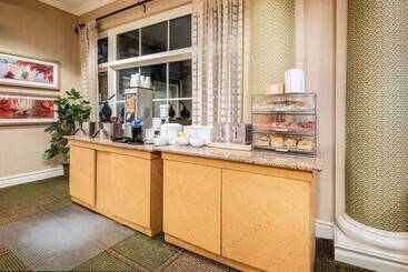 هتل La Quinta By Wyndham Colorado Springs South Airport