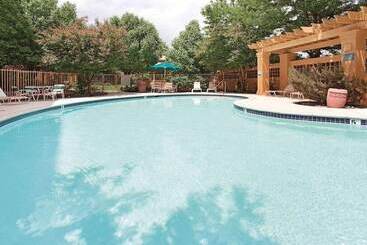 هتل La Quinta By Wyndham Colorado Springs South Airport