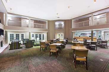 هتل La Quinta Inn & Suites By Wyndham Houston Bush Iah South