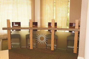 هتل La Quinta Inn & Suites By Wyndham Houston Bush Iah South