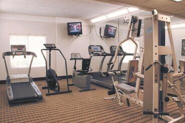 هتل La Quinta Inn & Suites By Wyndham Houston Bush Iah South