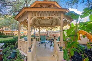 هتل La Quinta By Wyndham Houston Galleria Area