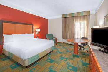 هتل La Quinta By Wyndham Houston Galleria Area