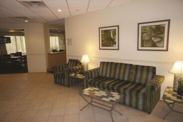 هتل La Quinta By Wyndham Nashville Airport/opryland