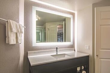 هتل La Quinta By Wyndham Oklahoma City Norman
